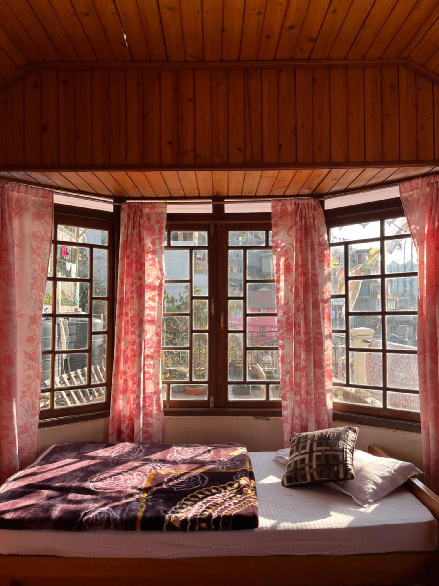 Eagle'S Nest Homestay Darjeeling  Dış mekan fotoğraf